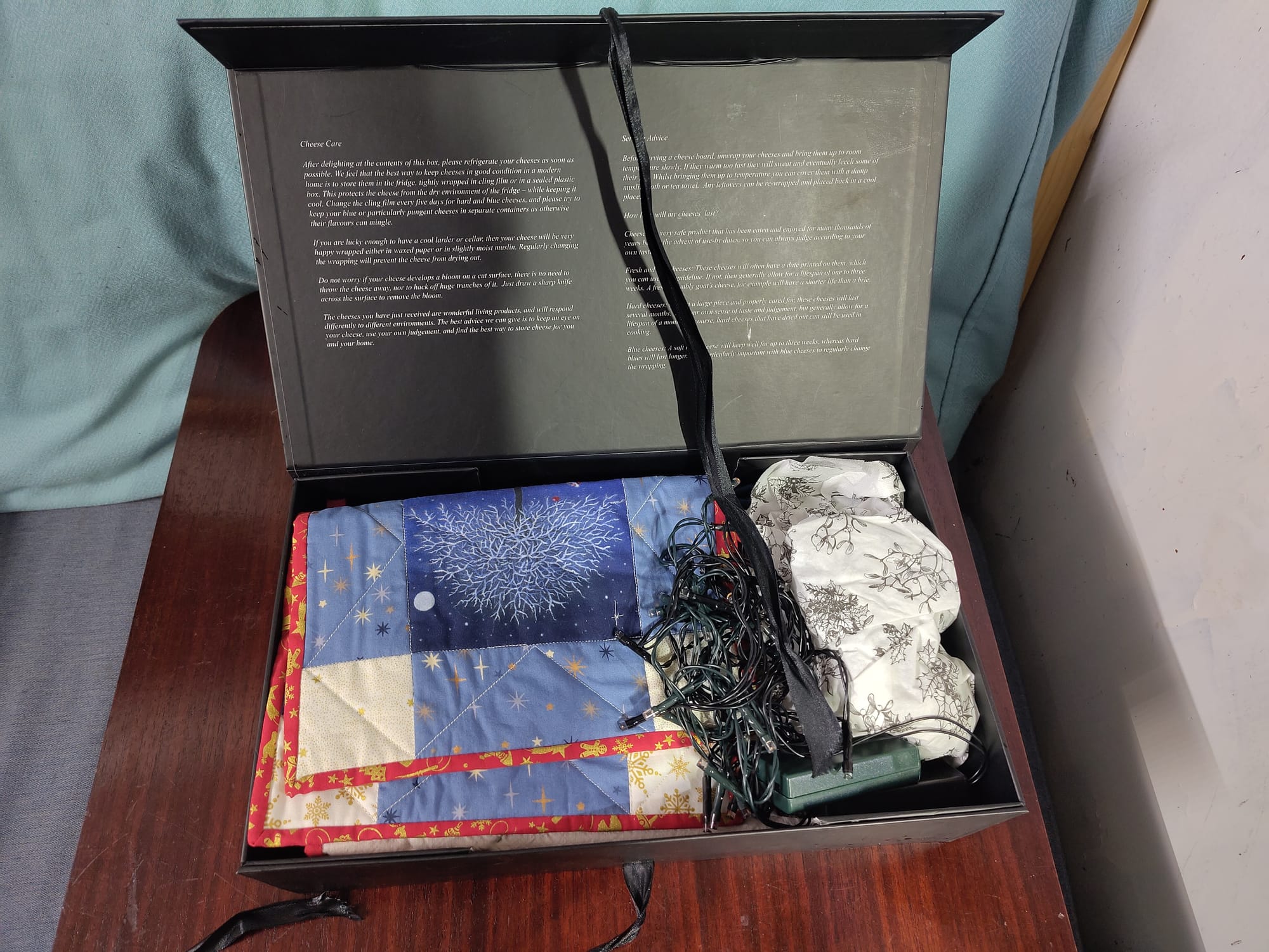 Preparing for a Sustainable & Minimal Christmas